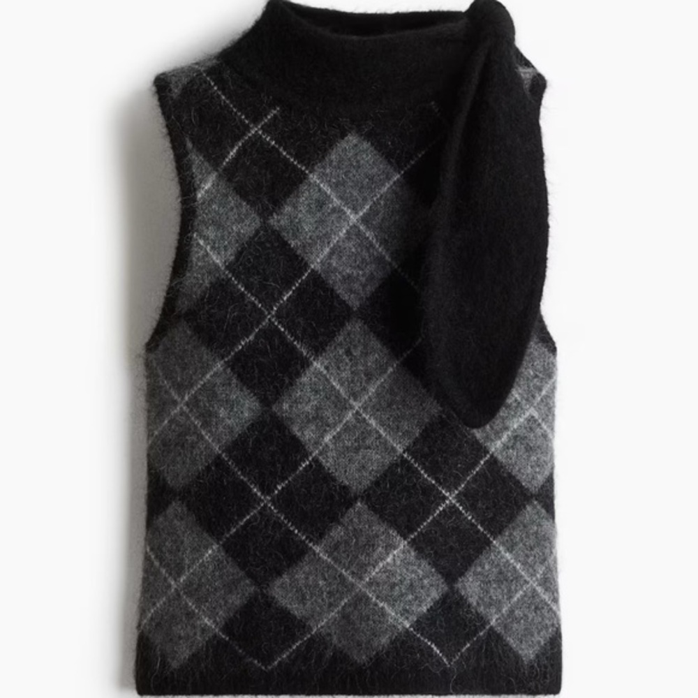 NEW! H&M Mohair-Blend Scarf Collar top vest sleeveless top size medium